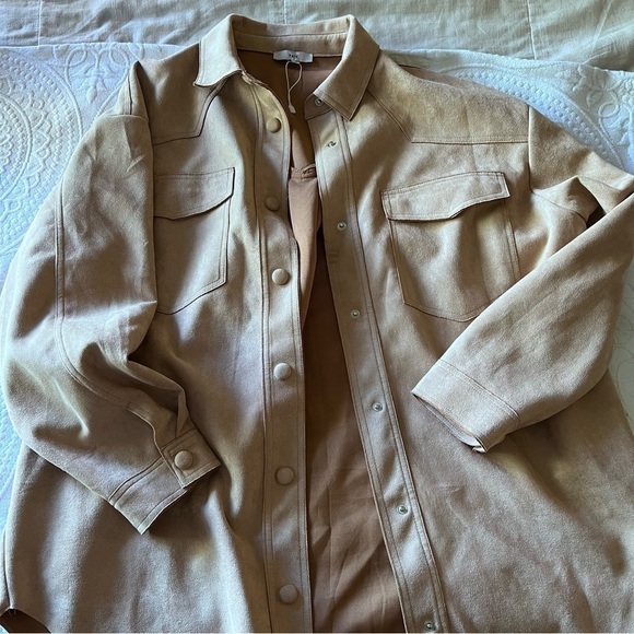 FATE Faux-Suede BUTTON DOWN SHIRT‎ Shacket - Picture 4 of 5